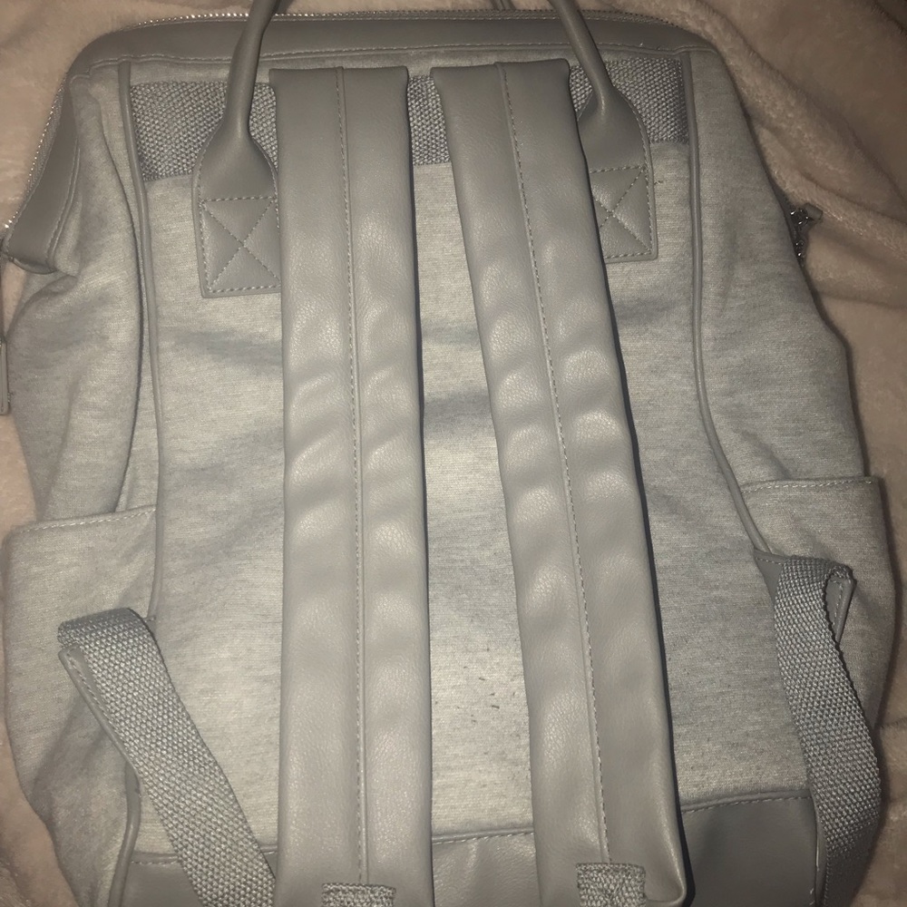 Backpack - Picture 4 of 5